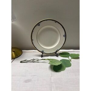Vintage Royal Doulton Princeton Plate | H5098 Fine Bone China |